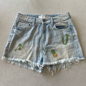 New Denim Cut off Jean Shorts w Embroidery